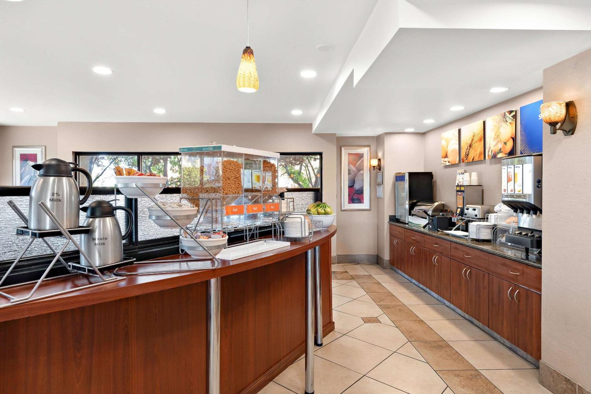 Comfort Suites Vacaville-Napa Valley Area Exteriér fotografie