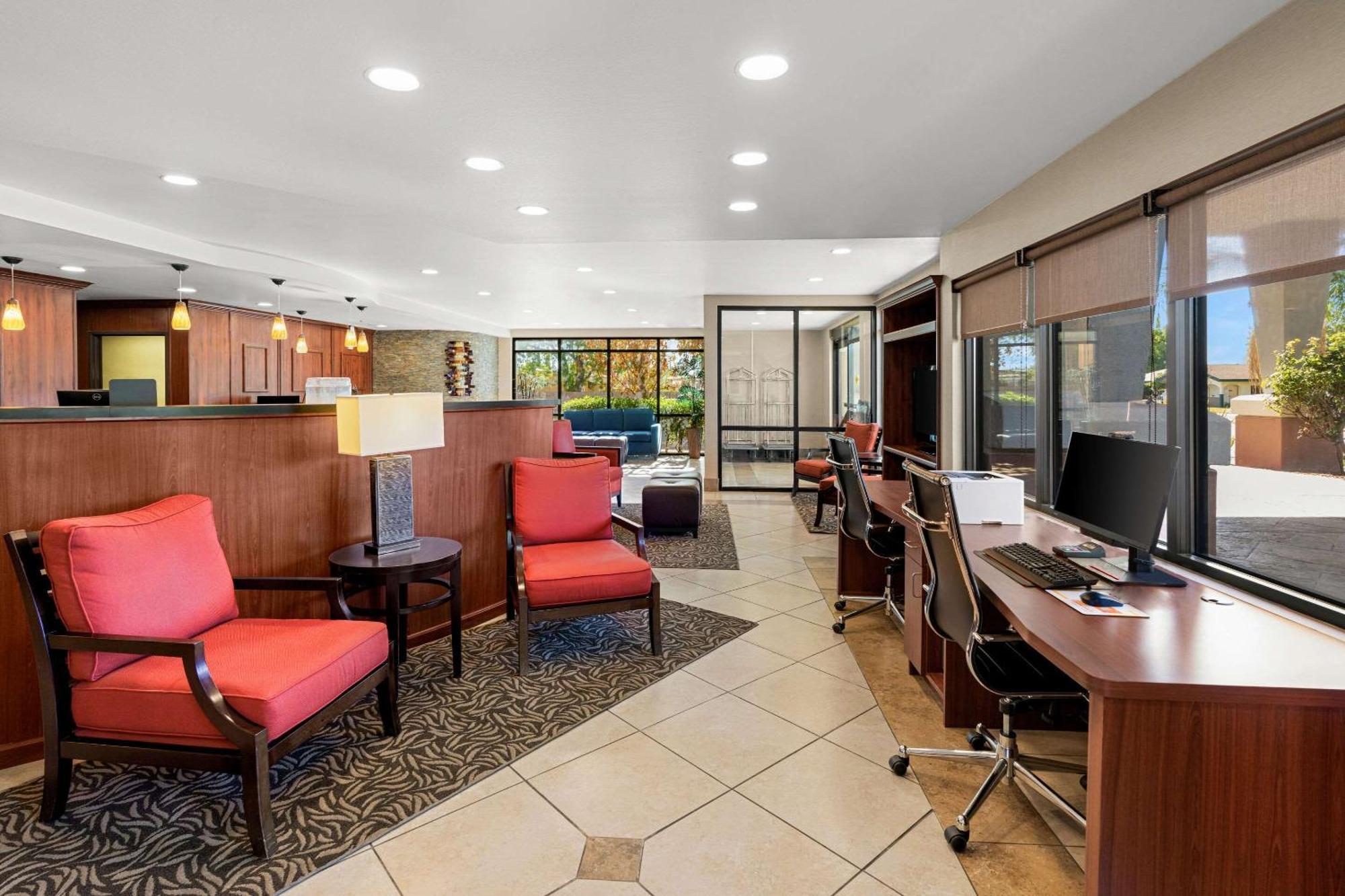 Comfort Suites Vacaville-Napa Valley Area Exteriér fotografie