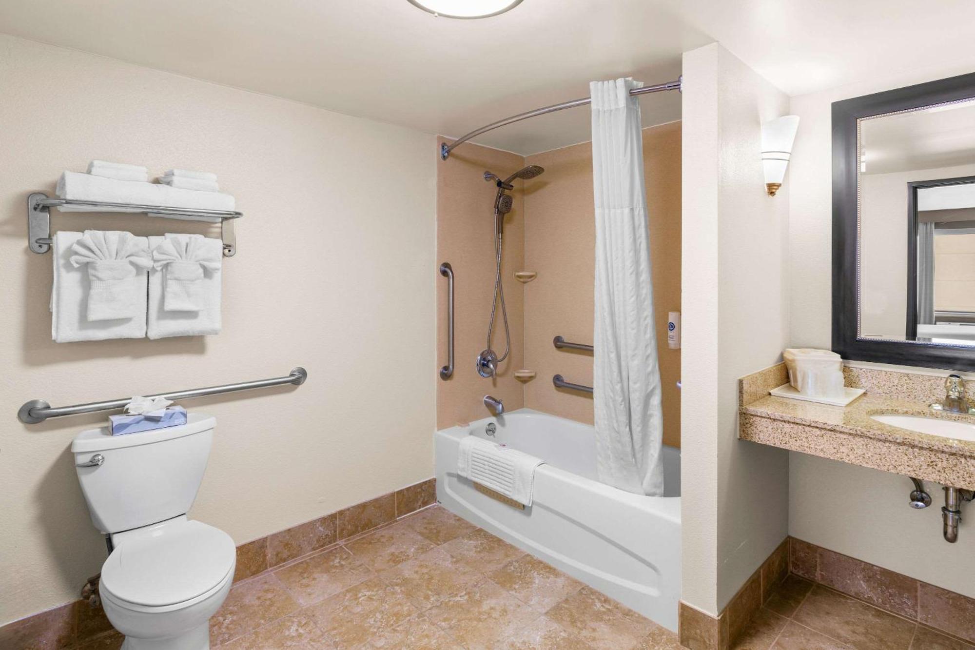 Comfort Suites Vacaville-Napa Valley Area Exteriér fotografie
