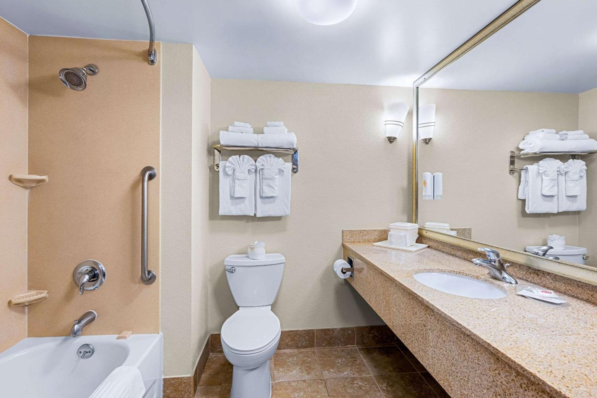 Comfort Suites Vacaville-Napa Valley Area Exteriér fotografie
