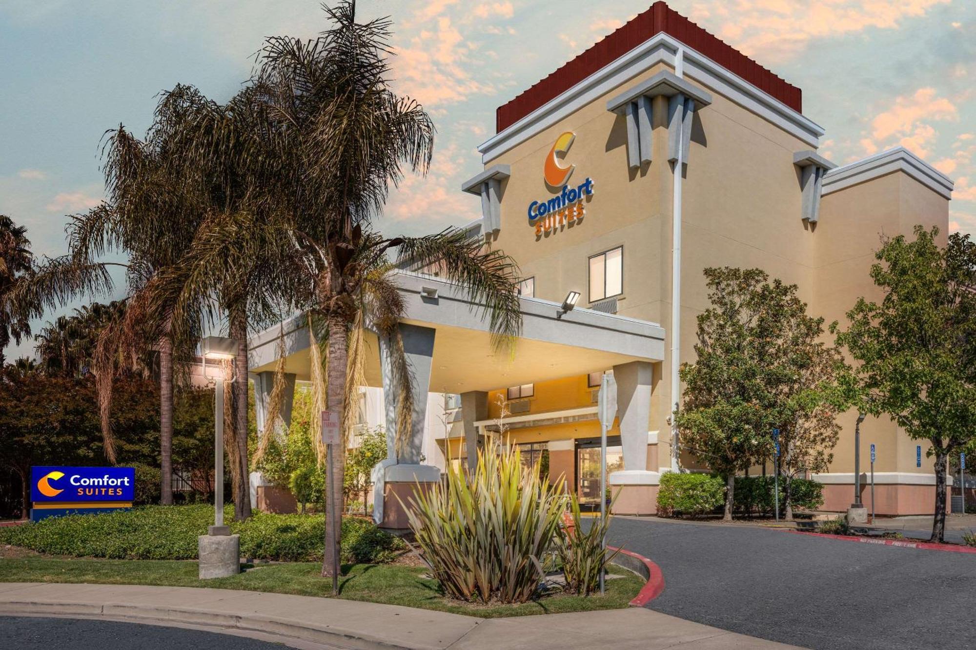 Comfort Suites Vacaville-Napa Valley Area Exteriér fotografie